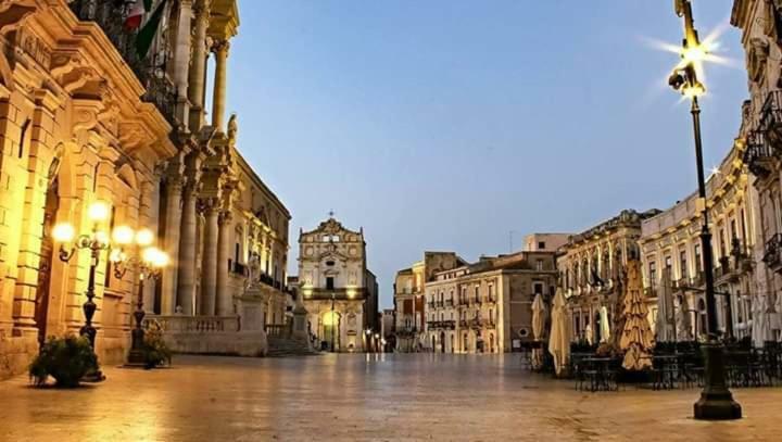 Ortigia Spartan House 1 Syracuse Esterno foto